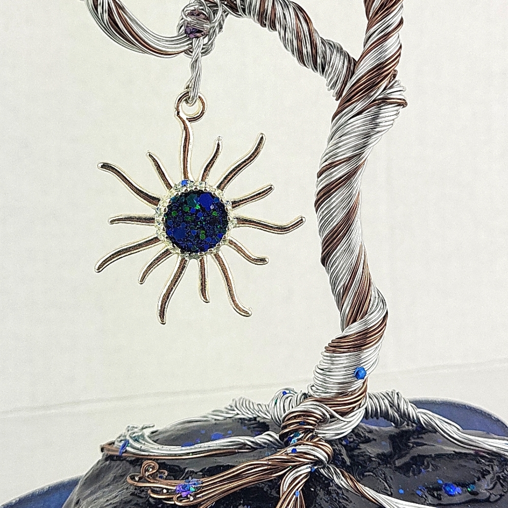 Hanna's SunTrees Wire Tree Art - Picture 5 of 8